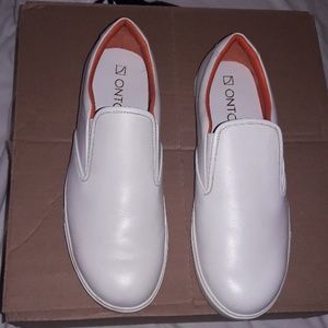 Onto white sneakers size 10
